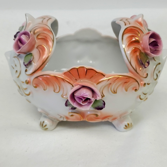 Porcelain applied roses footed centerpiece/planter - Picture 3 of 8